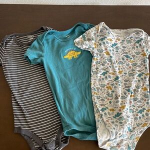 Carter's bodysuit set of 3 boys teal dinosaurs jurassic